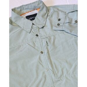 ORVIS - Men's Green Vented  Fishing Outdoors Long Sleeve Button Shirt - Medium